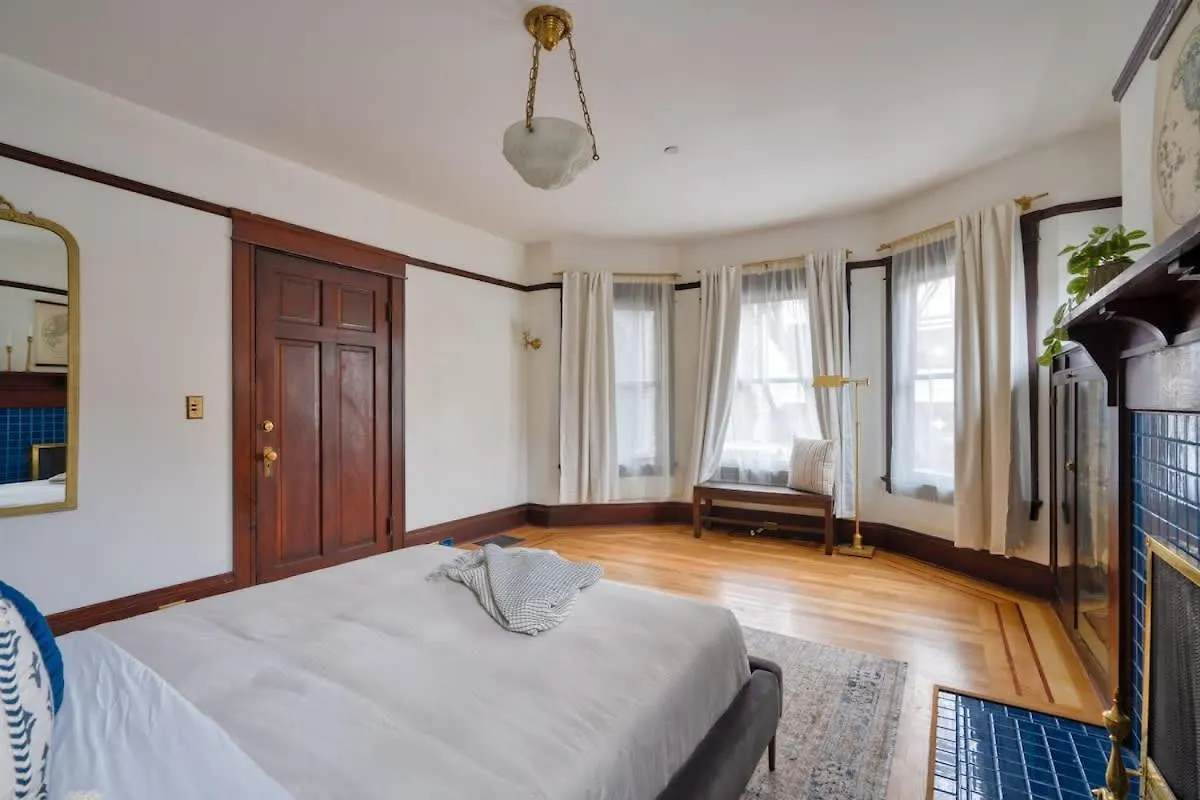 Stay Portland - 1910 Historic Jessie Morehead House - 98 Walkscore USA